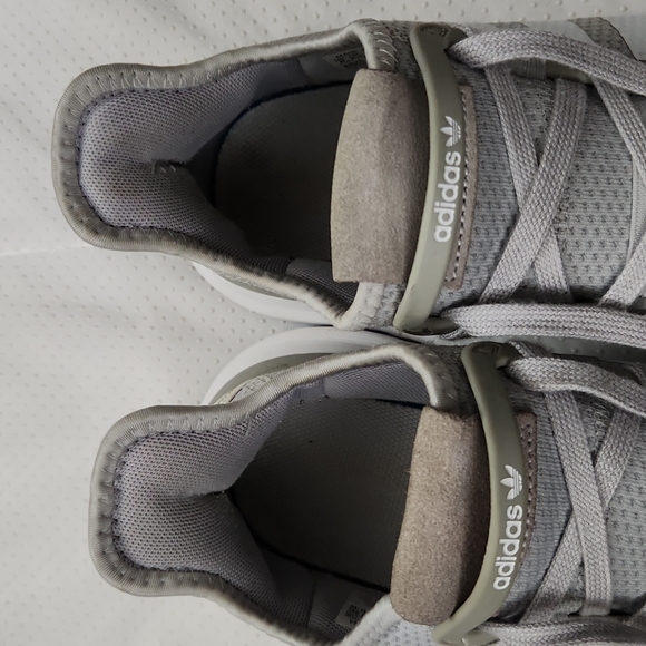 ADIDAS ORIGINALS WOMEN'S U_PATH RUNNING SHOE SOLID GREY,WHITE,BLACK US 8 - Picture 5 of 12